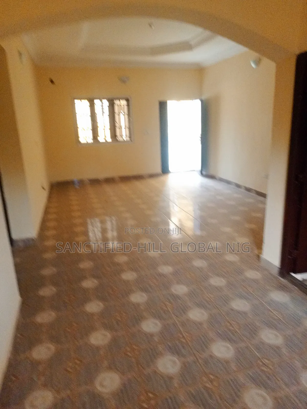 2bdrm Block of Flats in Avis Water, Karu for rent in Karu