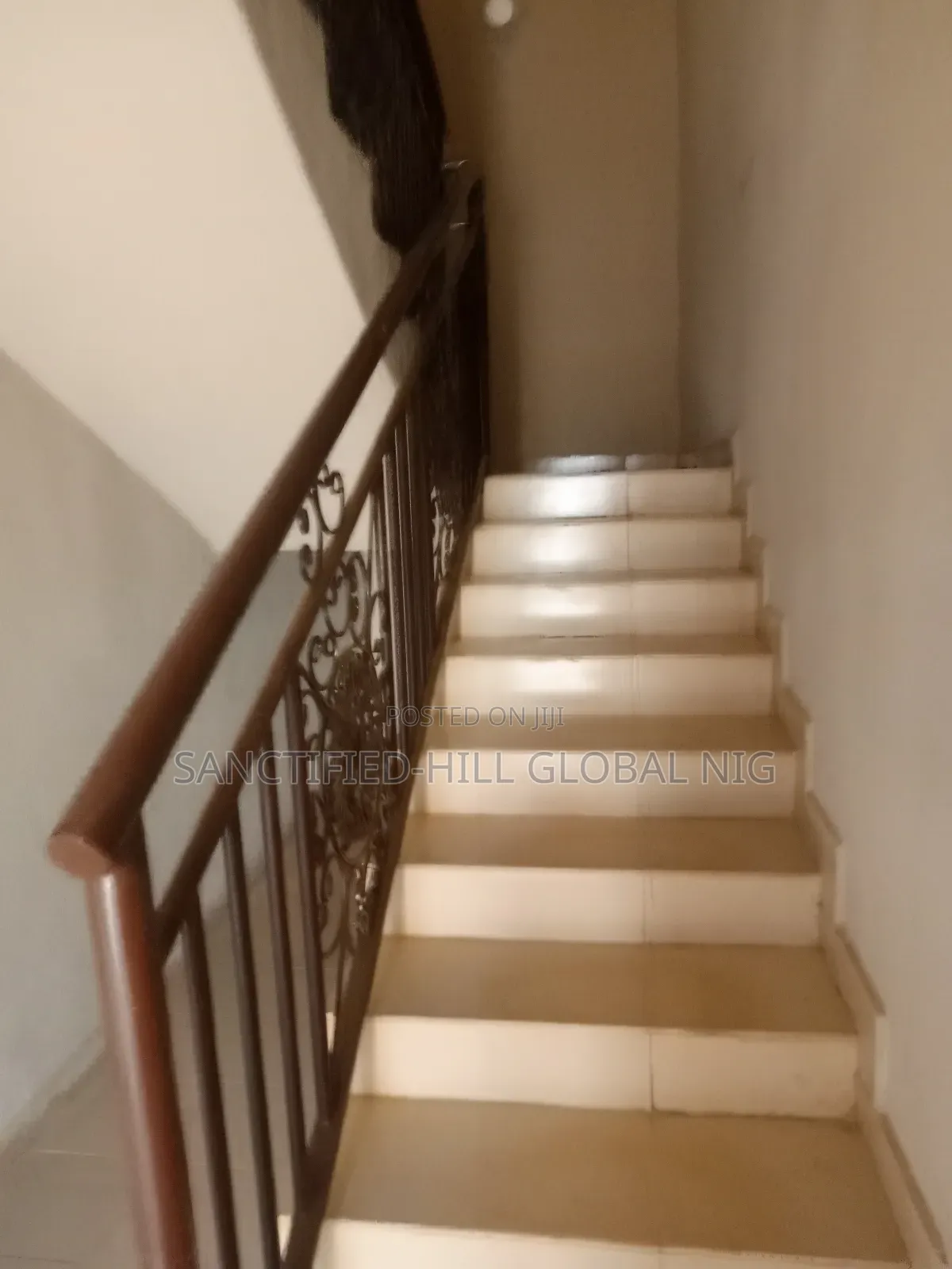 2bdrm Block of Flats in Avis Water, Karu for rent in Karu