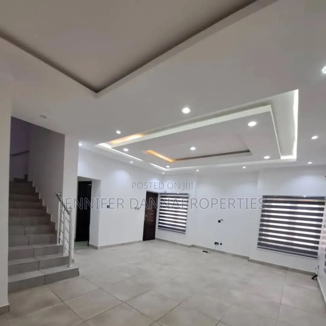 4bdrm Duplex in Abijo for sale in Abijo