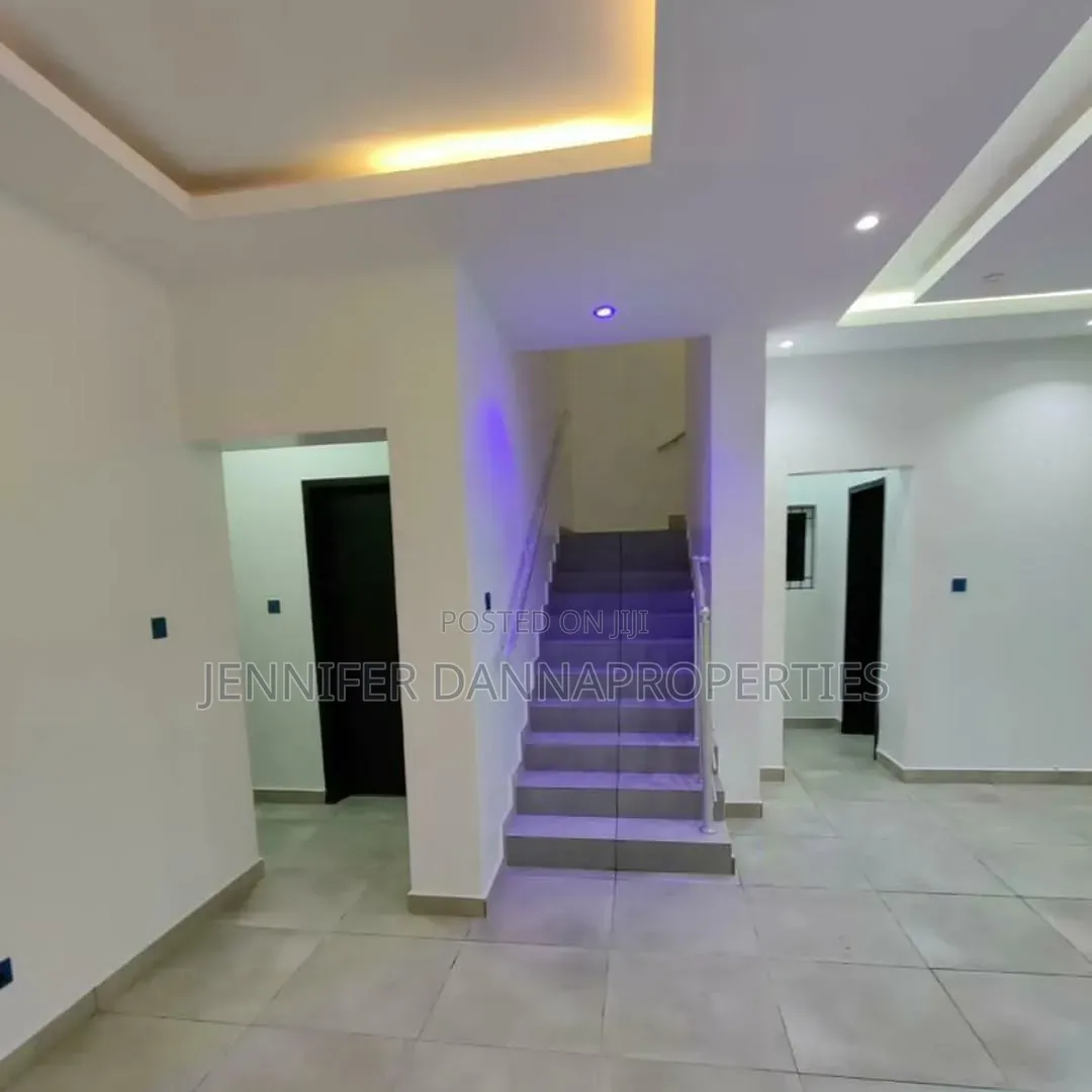 4bdrm Duplex in Abijo for sale in Abijo