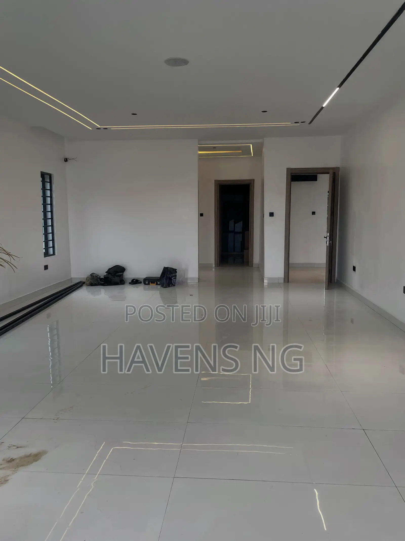 5bdrm Duplex in Life Camp for sale in Life Camp