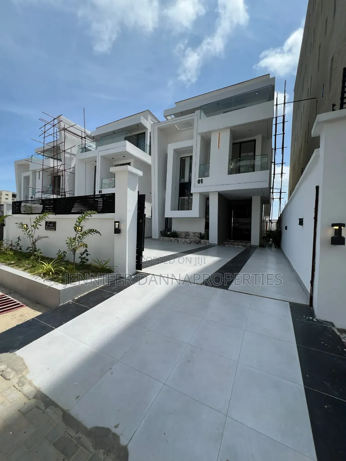 5bdrm Duplex in Lekki Phase 1 for sale in Lekki Phase 1