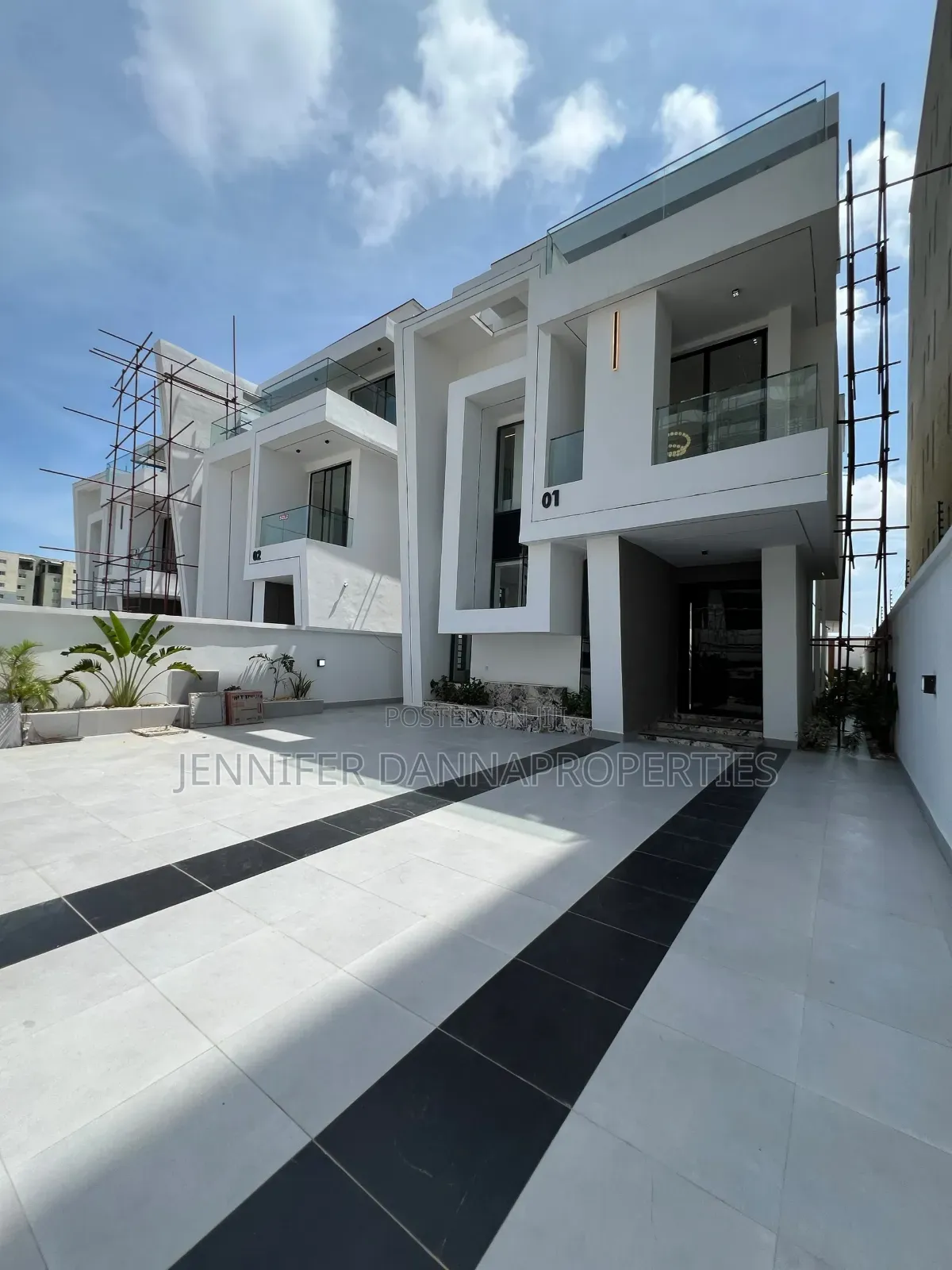 5bdrm Duplex in Lekki Phase 1 for sale in Lekki Phase 1