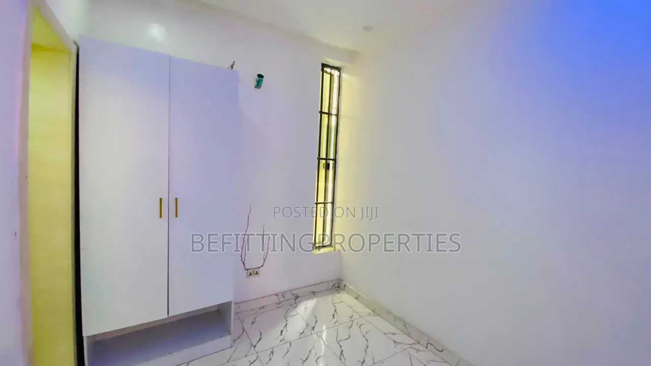 Furnished 4bdrm Duplex in Lekki for sale in Lekki