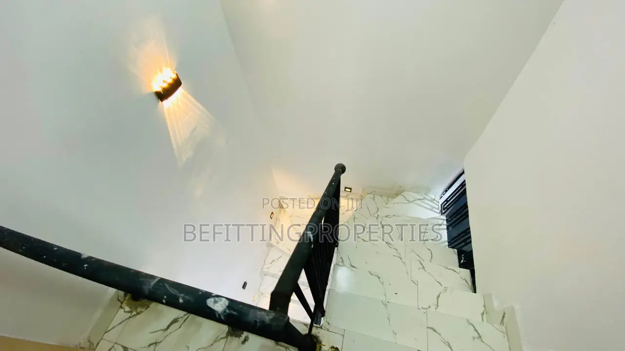 Furnished 4bdrm Duplex in Lekki for sale in Lekki