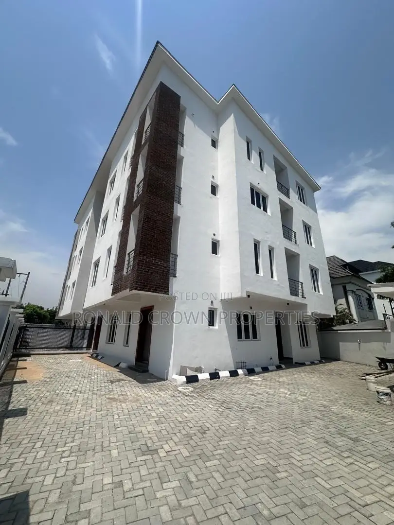 4bdrm Maisonette in Victoria Island for sale in Victoria Island