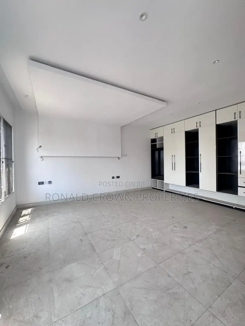 4bdrm Maisonette in Victoria Island for sale in Victoria Island