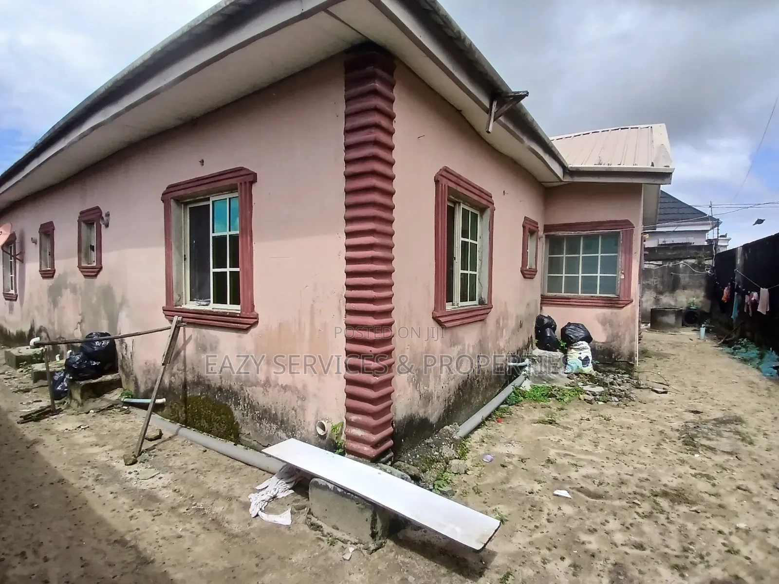 4bdrm Bungalow in Idowu Estate, Ado / Ajah for sale in Ado / Ajah