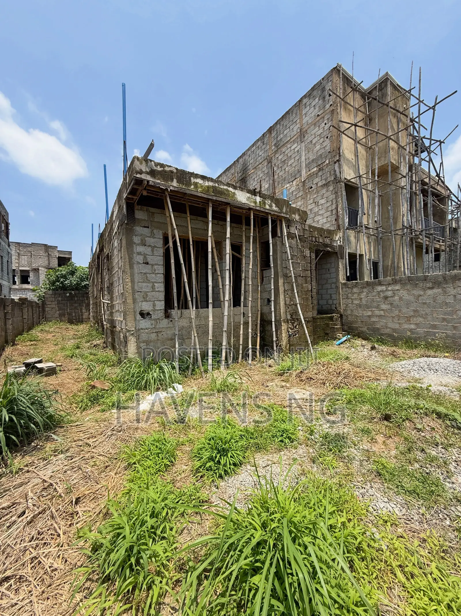 4bdrm Duplex in Life Camp for sale in Life Camp