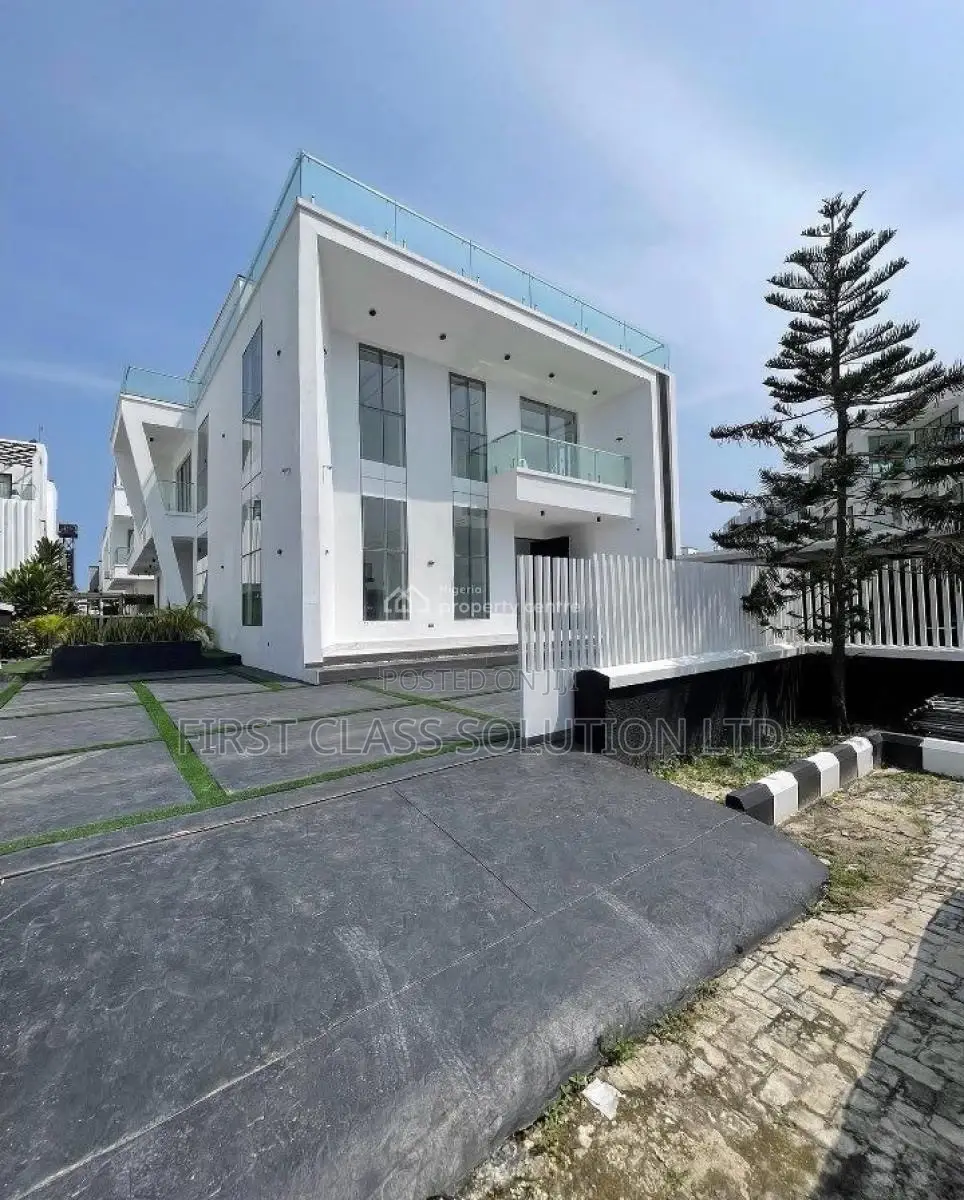 5bdrm Mansion in Osapa london for sale in Osapa london