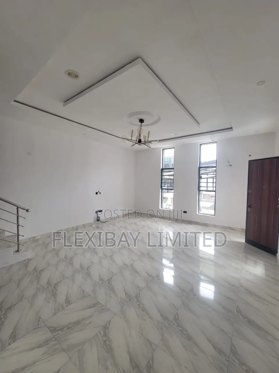 4bdrm Duplex in Chevron for rent in Chevron