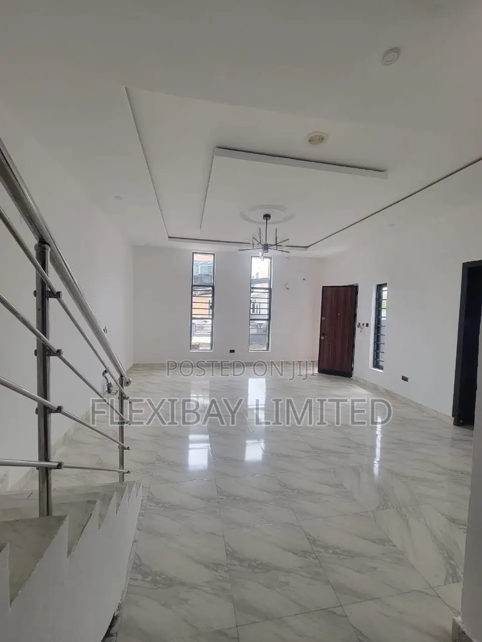 4bdrm Duplex in Chevron for rent in Chevron