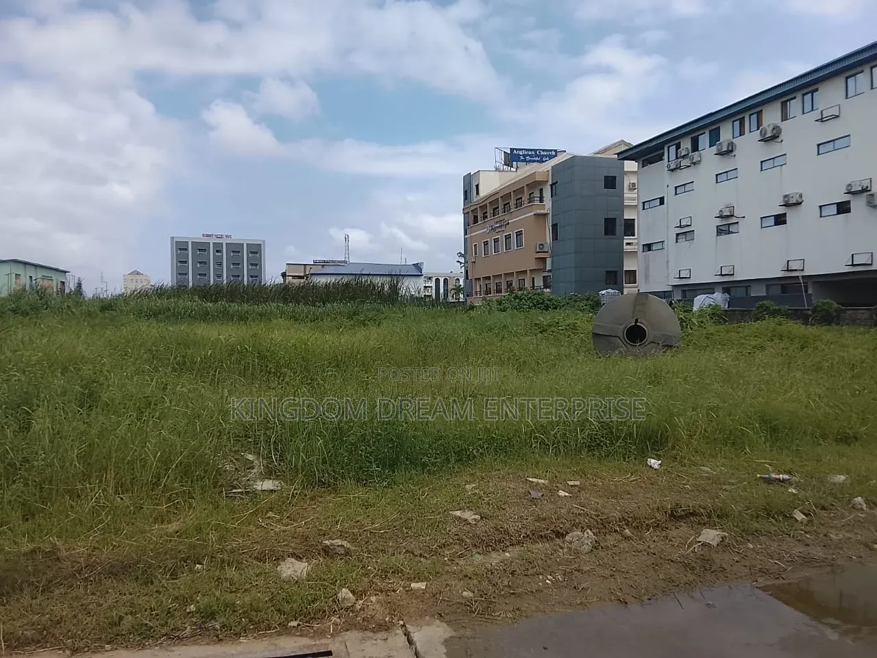 Commercial 6592.920sq VGC
Price: N3.6B
Global C of O in VGC / Ajah
