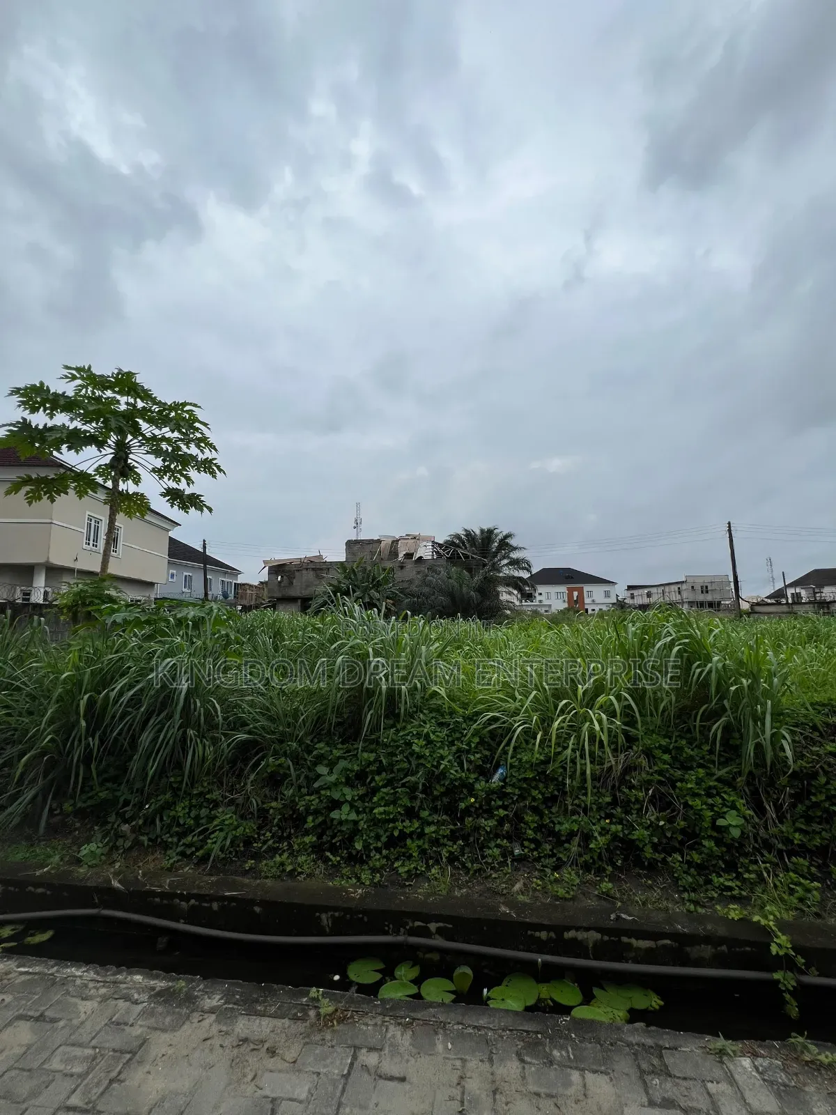 Lakeview Estate. 705sqm 650m Lakeview General C of O in Lekki Expressway