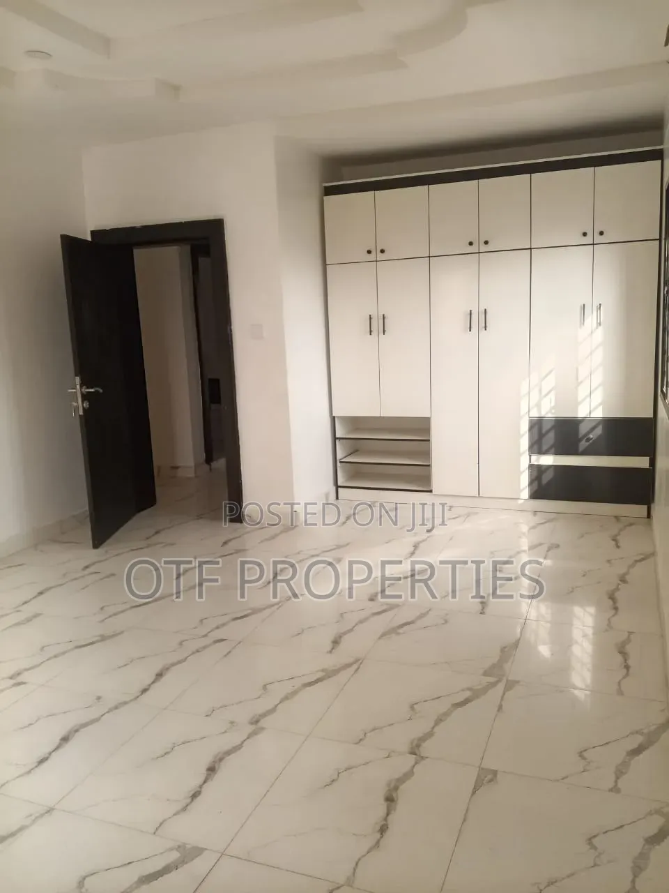 4bdrm Duplex in Lifecamp for sale in Life Camp