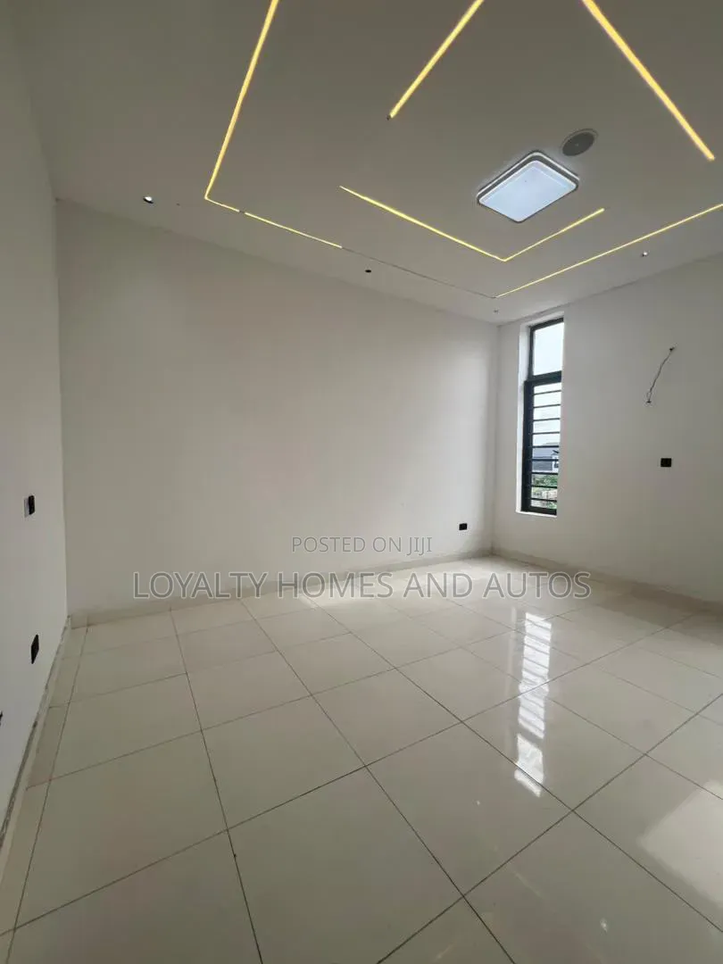 4bdrm Duplex in Abule Egba for sale in Abule Egba