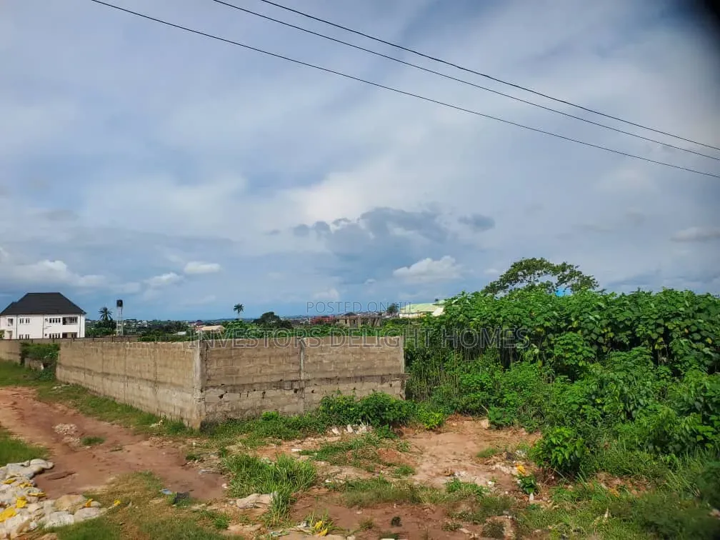 Commercial Land for Sale in Oshimili North
