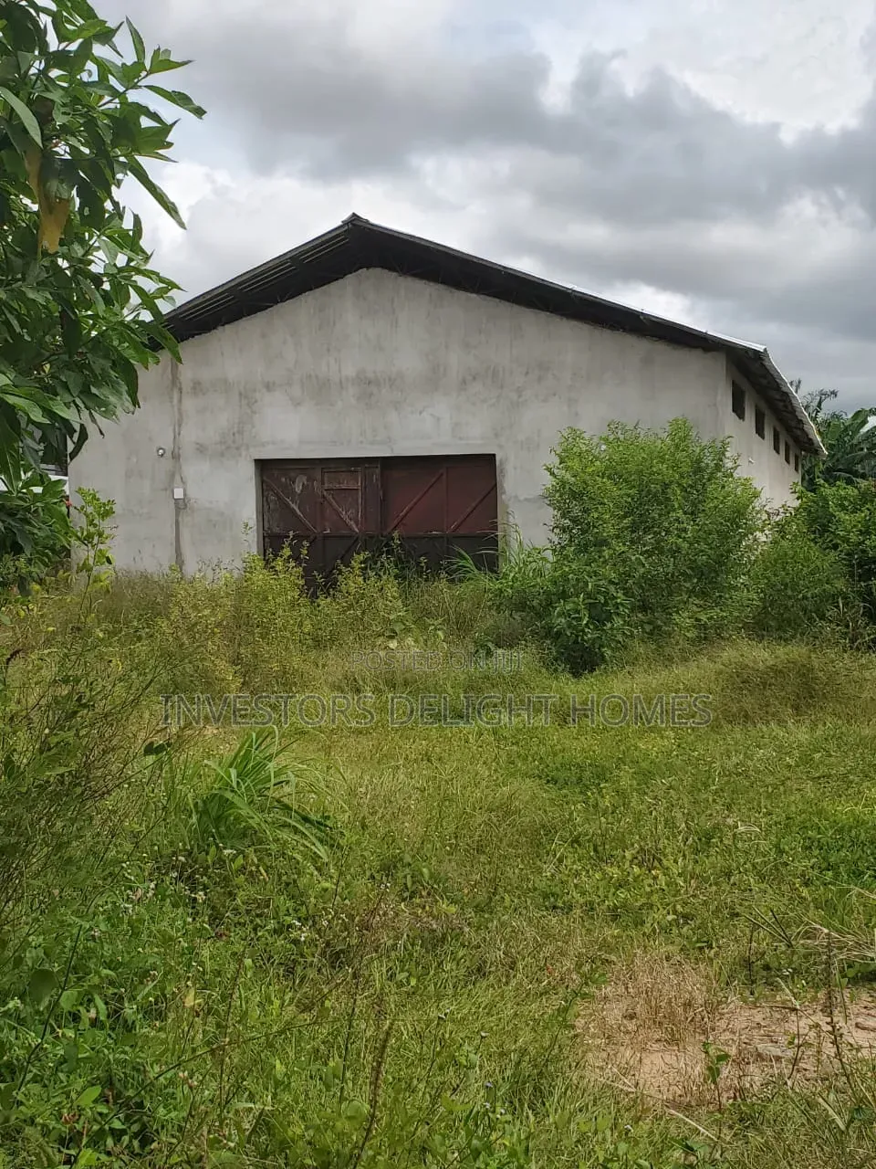 Spacious Warehouse for Rent in Oshimili South