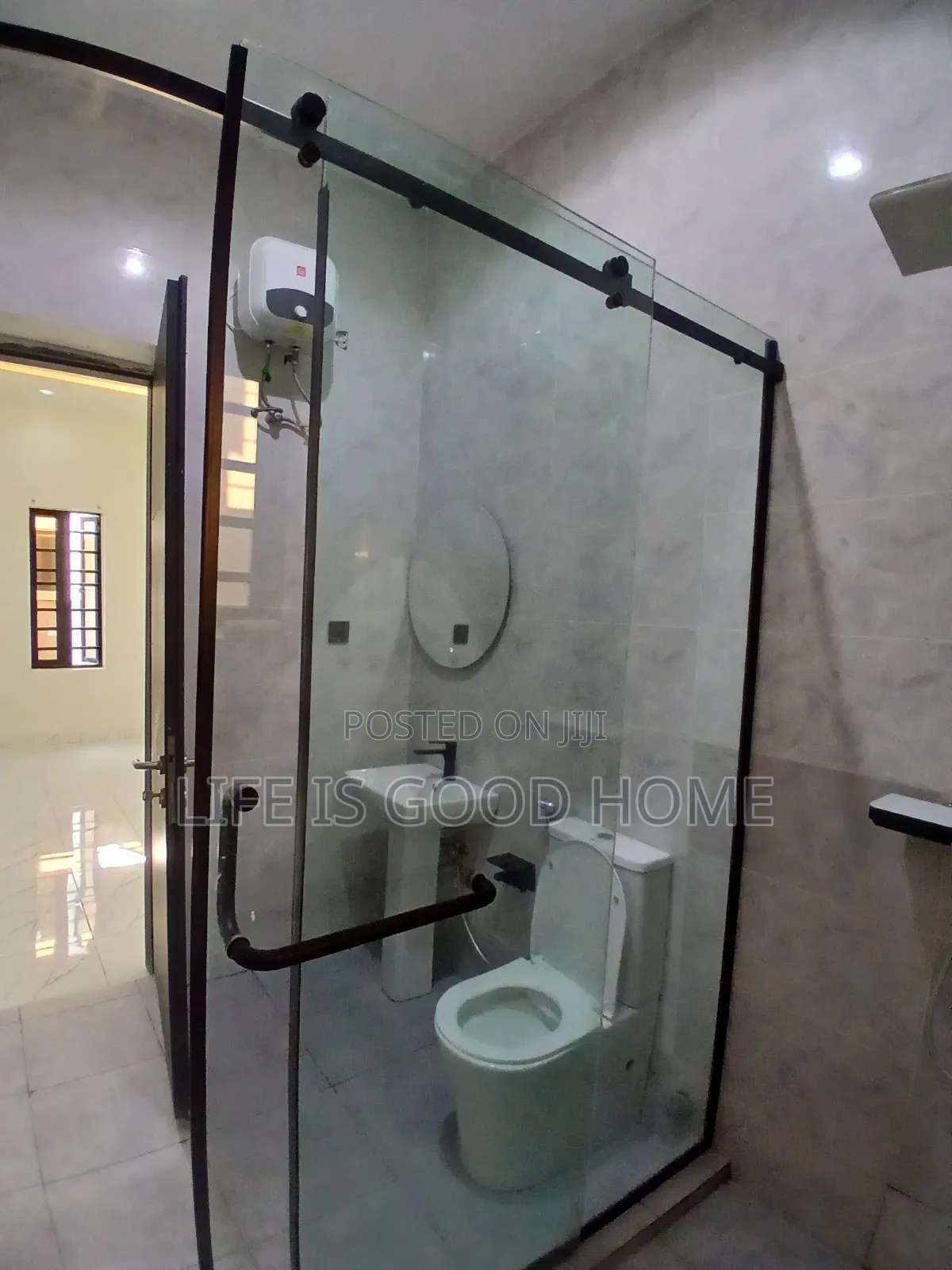 1bdrm Shared Apartment in Creek  Villa Estate, Chevron for rent in Chevron