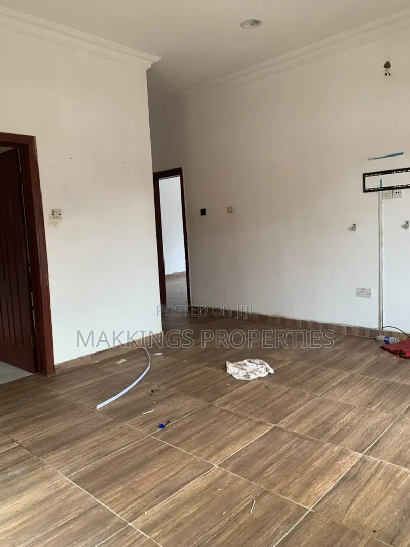 2bdrm Apartment in Agungi for rent in Agungi