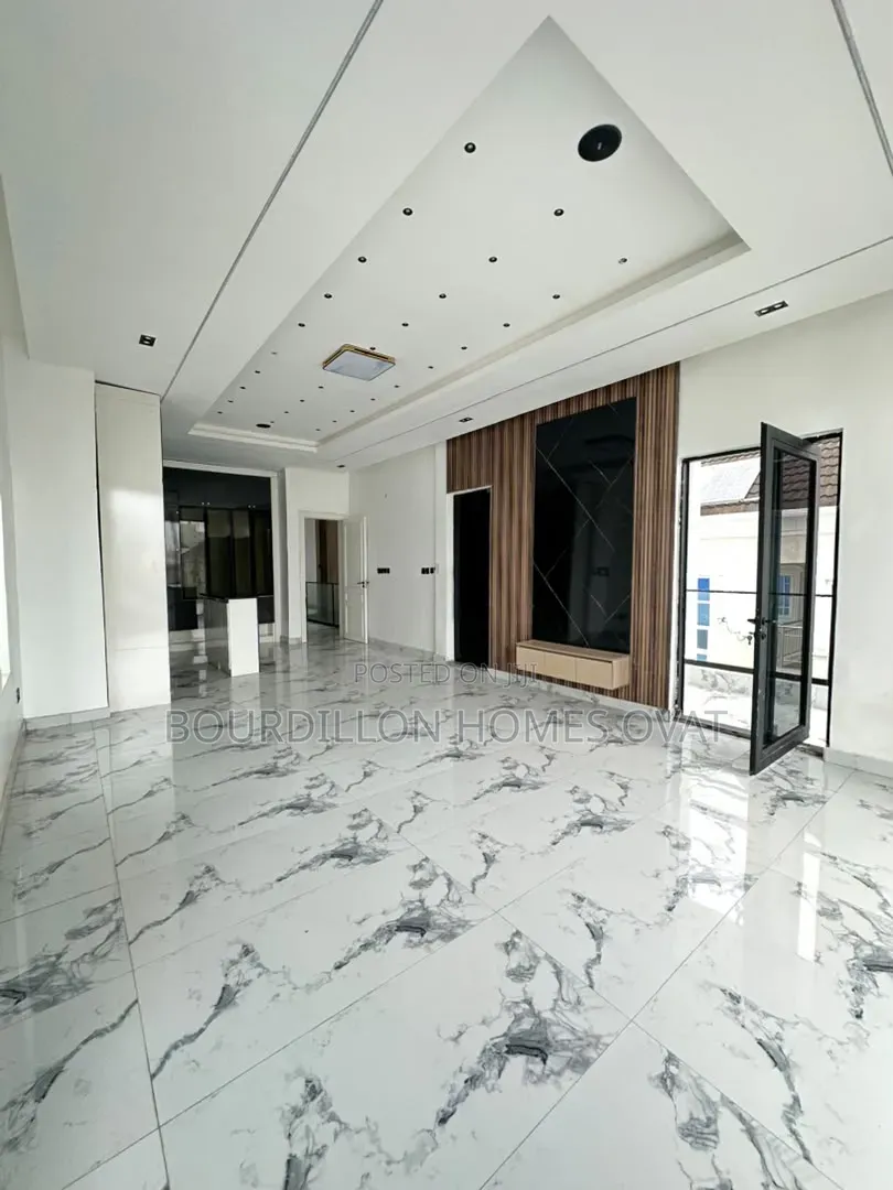 5bdrm Duplex in Ikota Lekki Lagos for sale in Ikota