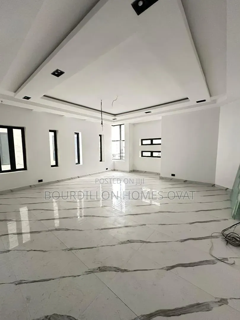 4bdrm Duplex in Old Ikoyi Lagos for sale in Old Ikoyi