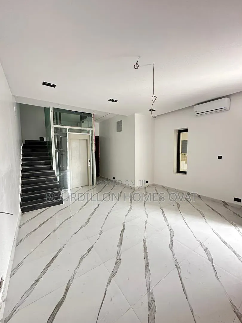 4bdrm Duplex in Old Ikoyi Lagos for sale in Old Ikoyi