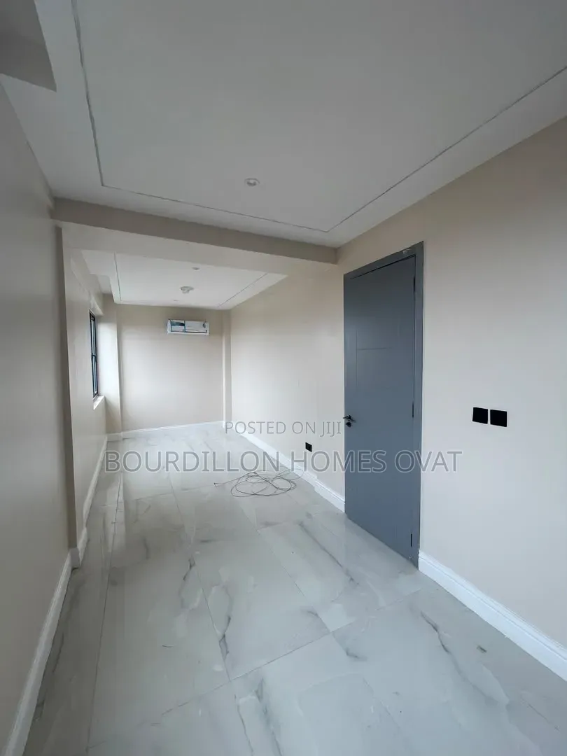 5bdrm Duplex in Banana Island Ikoyi for sale in Banana Island
