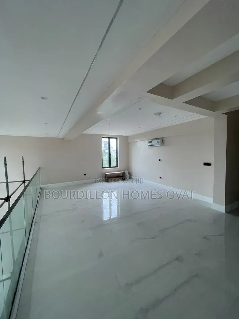 5bdrm Duplex in Banana Island Ikoyi for sale in Banana Island