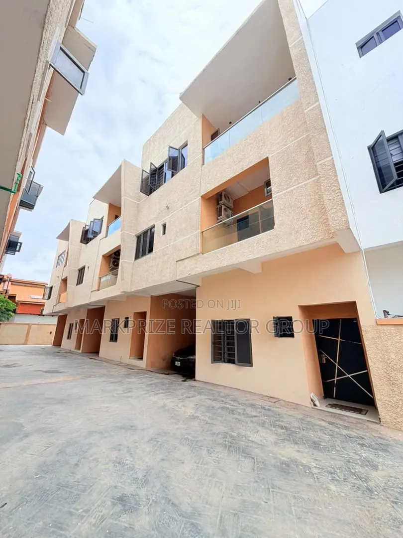 4bdrm Duplex in Ogudu Gra Phase 1 for sale in Ogudu GRA