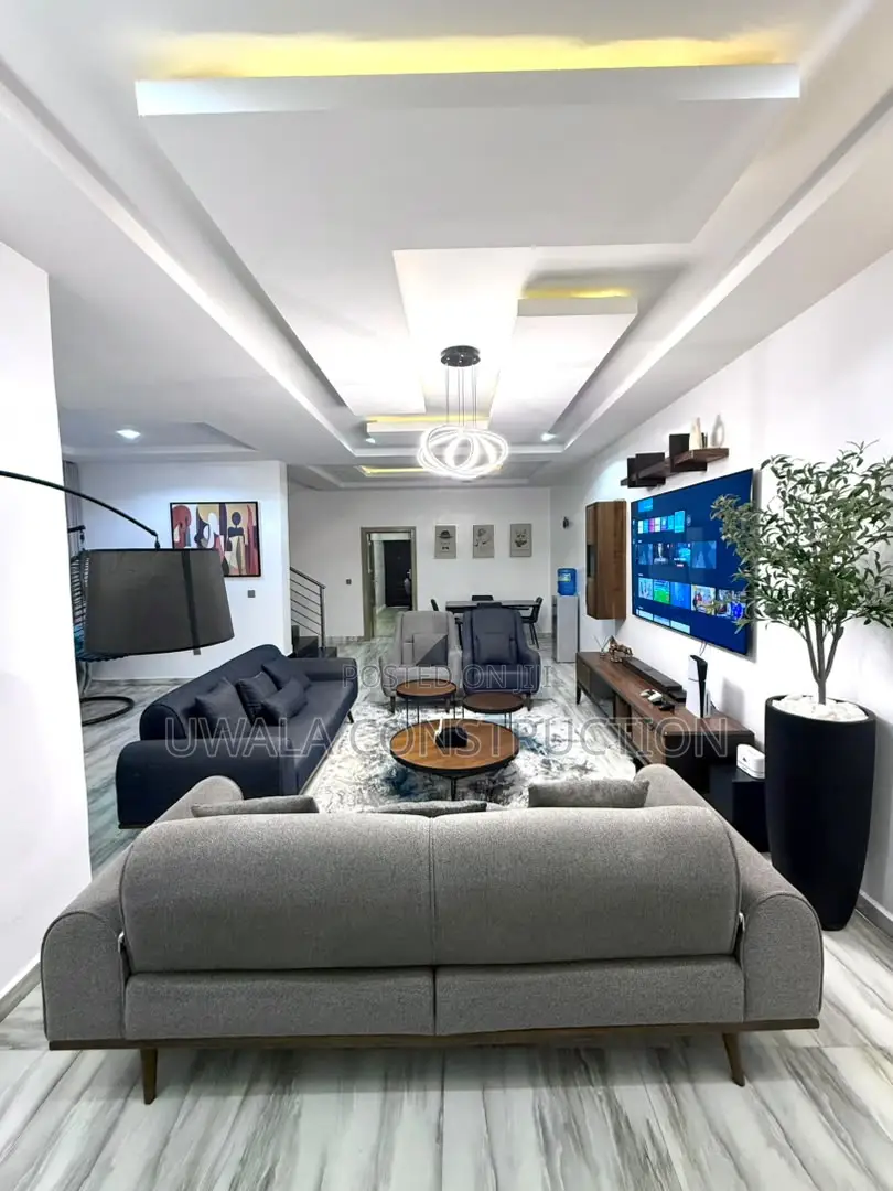Spacious 4-Bedroom Apartment in Guzape District
