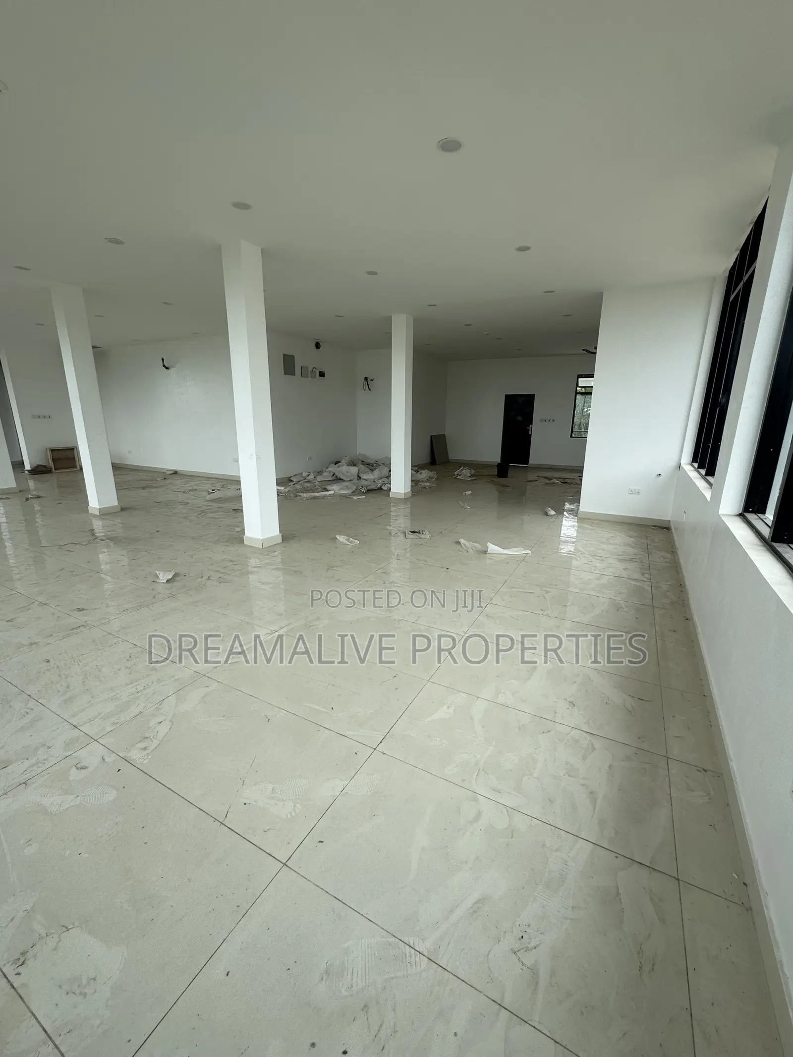 150SQM Office Space in Dawaki
