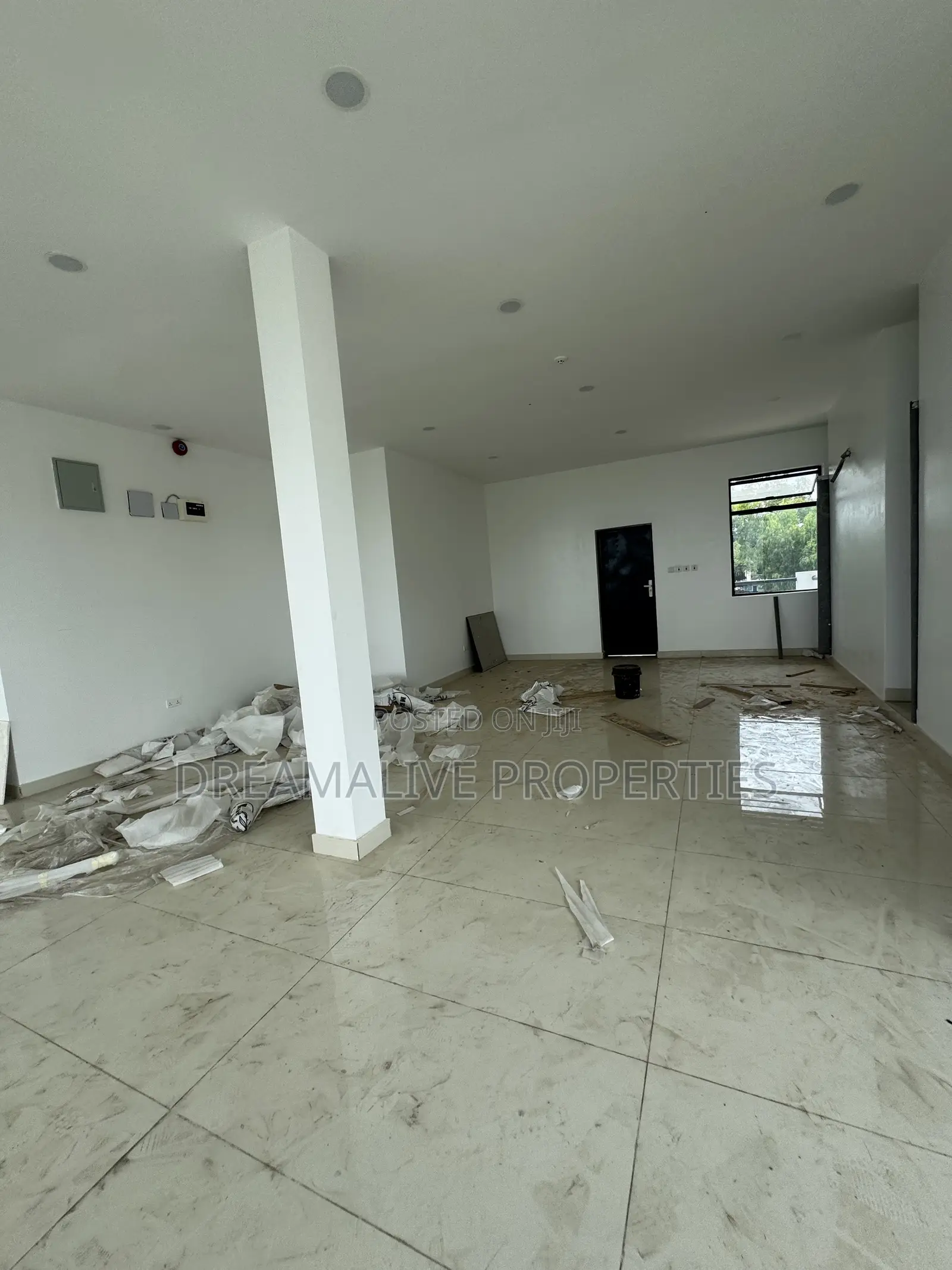 150SQM Office Space in Dawaki