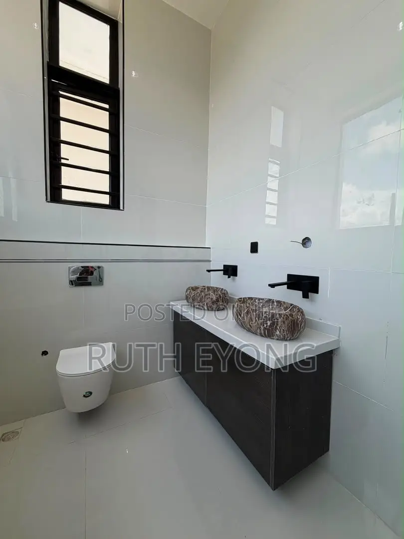 4bdrm Duplex in Orchid Lekki Lagos for sale in Lekki Phase 1