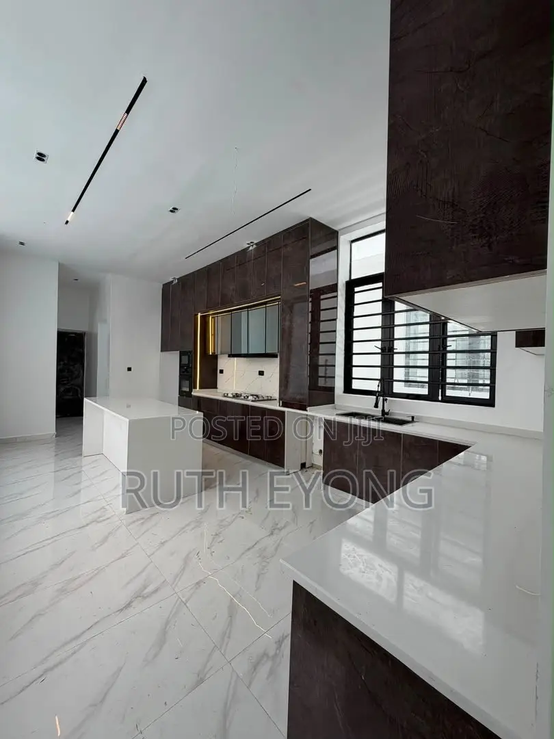 5bdrm Duplex in Orchid Lekki Lagos for sale in Lekki Phase 1