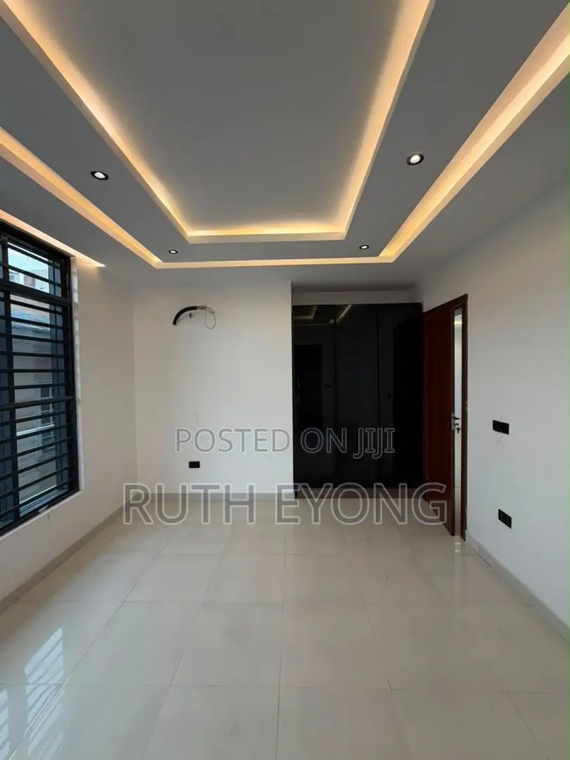 2bdrm Apartment in Oniru Vi Lagos, Victoria Island Extension for sale in Victoria Island Extension