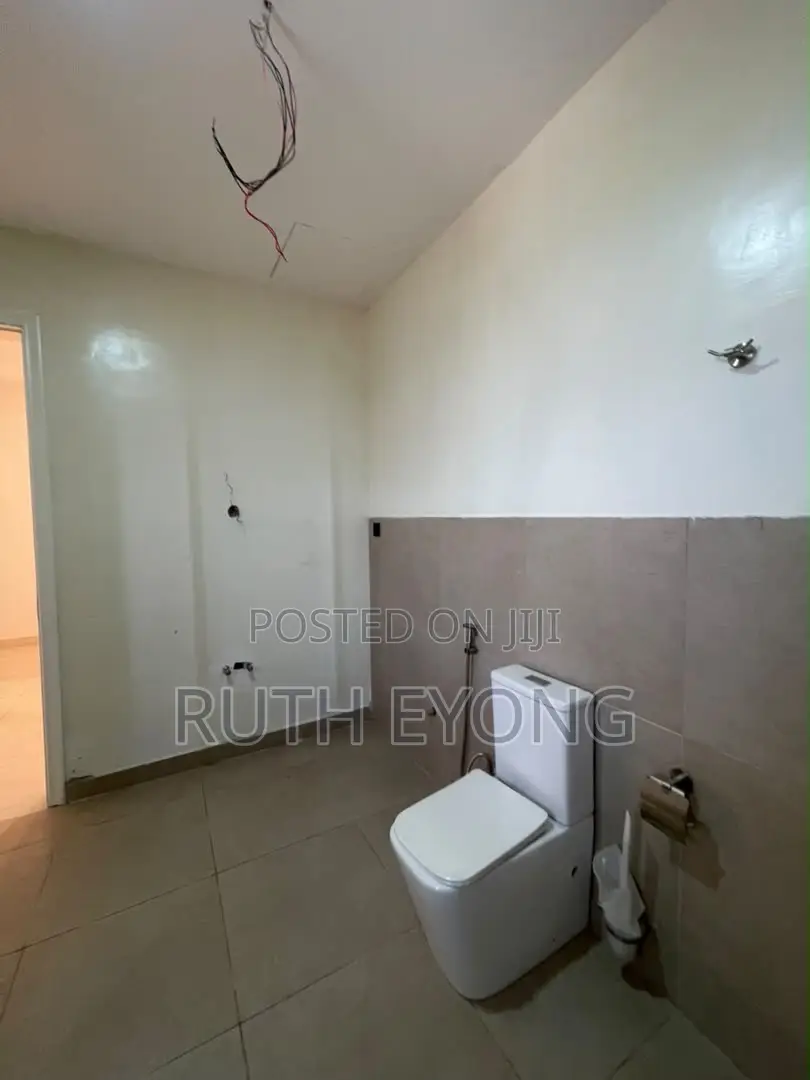 4bdrm Duplex in Lekkid Phase 1 Lagos for sale in Lekki Phase 1