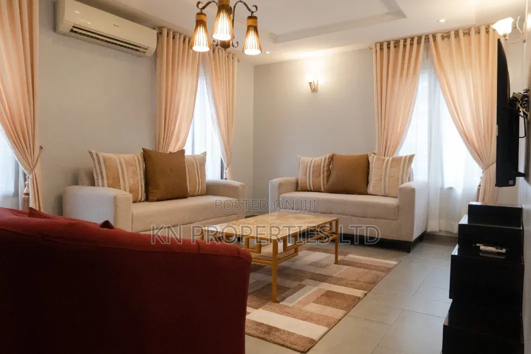 Furnished 4bdrm Apartment in Kado for rent in Kado