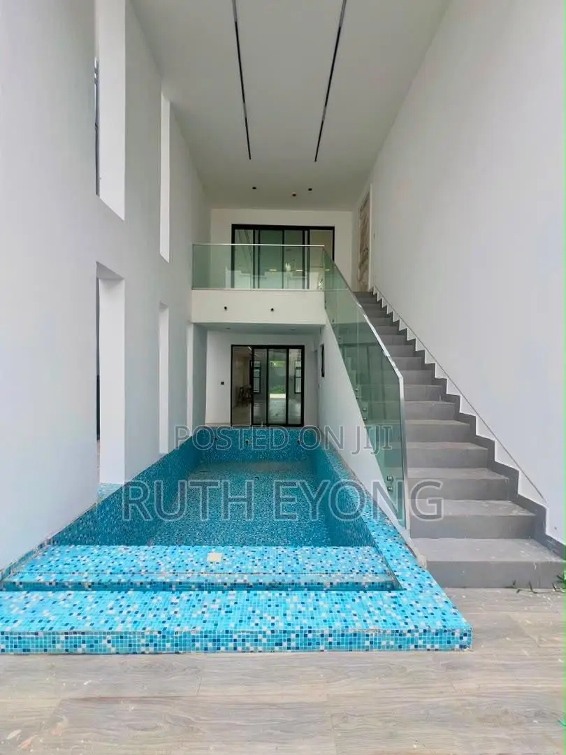 5bdrm Duplex in Banana Island for sale in Banana Island