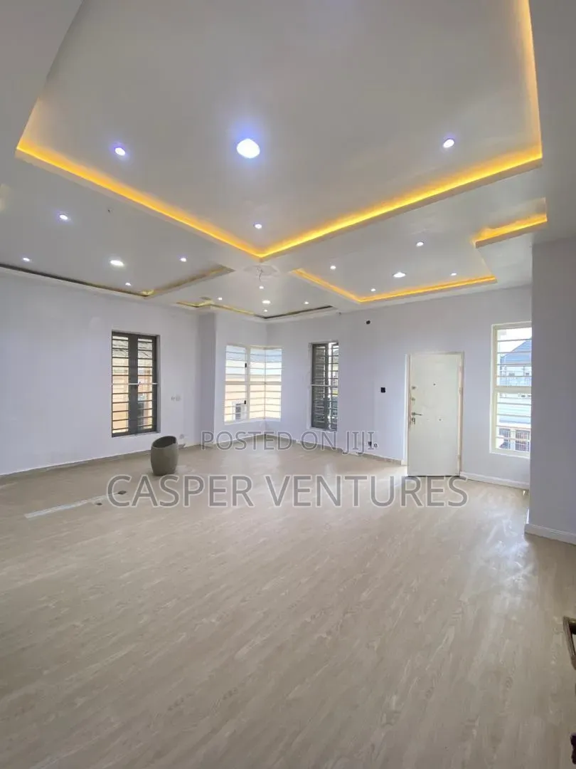 5bdrm Duplex in Osapa London for rent in Osapa london
