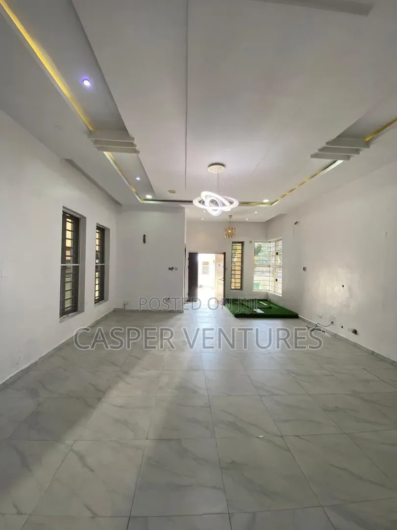 5bdrm Duplex in Osapa London for rent in Osapa london