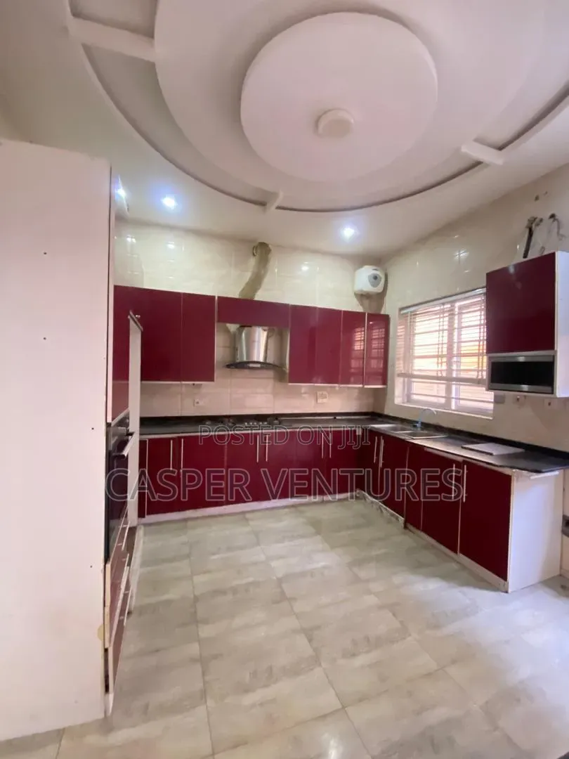 5bdrm Duplex in Osapa London for rent in Osapa london
