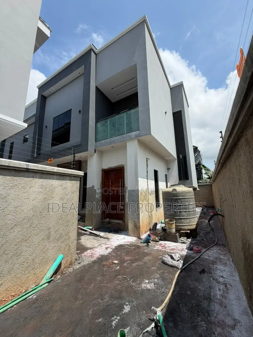 4bdrm Duplex in GRA Phase 1 for sale in GRA Phase 1