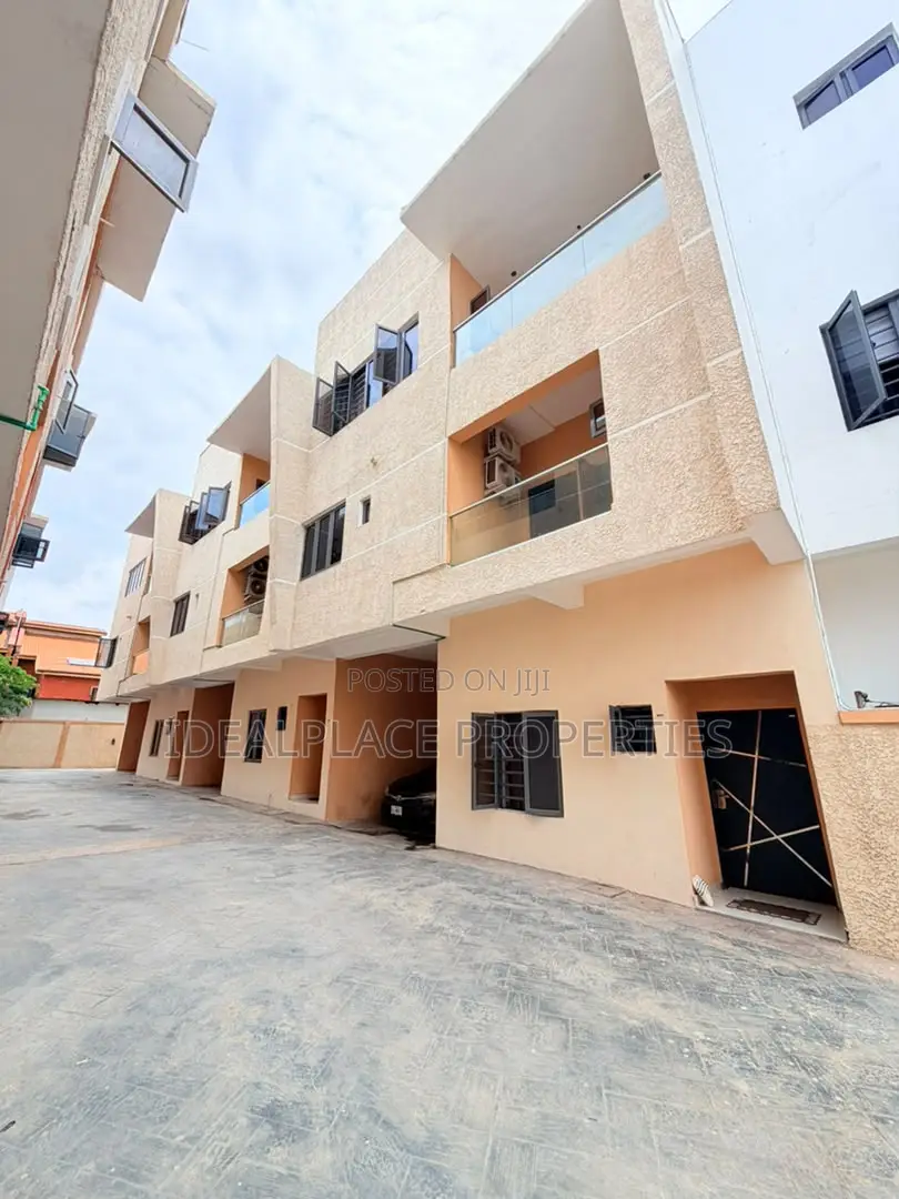 4bdrm Duplex in Ogudu GRA for sale in Ogudu GRA