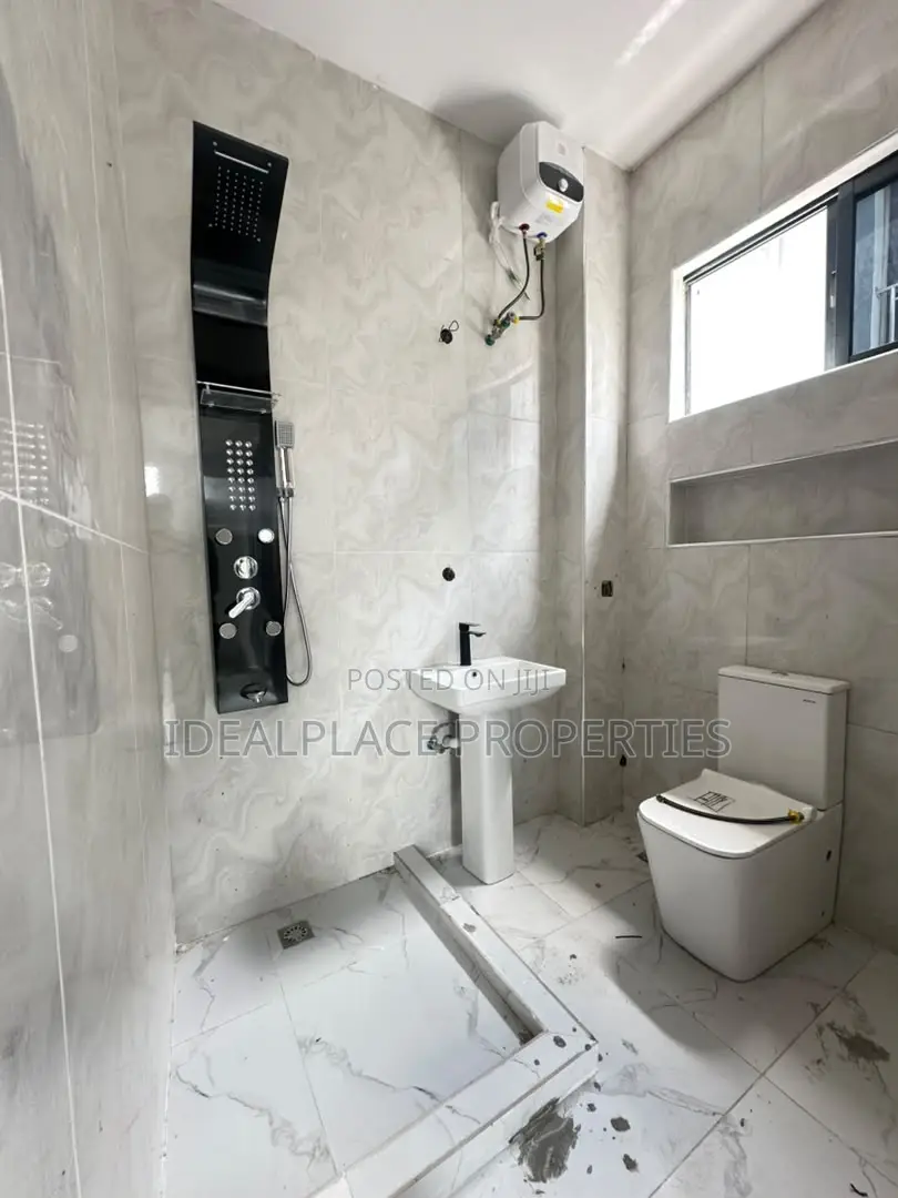 2bdrm Apartment in Lekki Phase 1 for sale in Lekki Phase 1