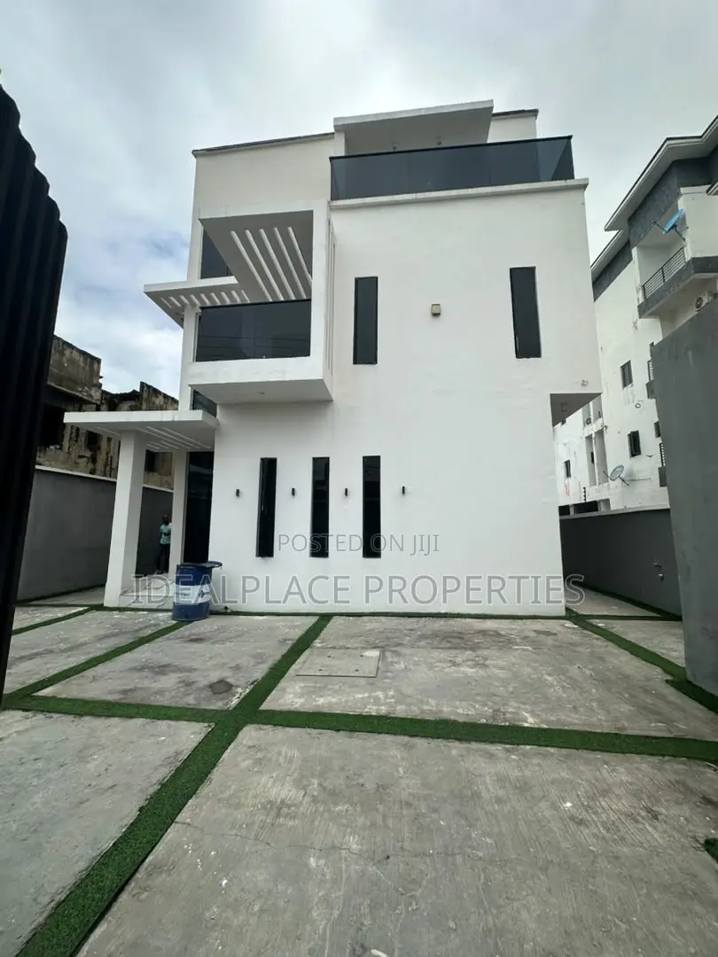5bdrm Duplex in Lekki for sale in Lekki
