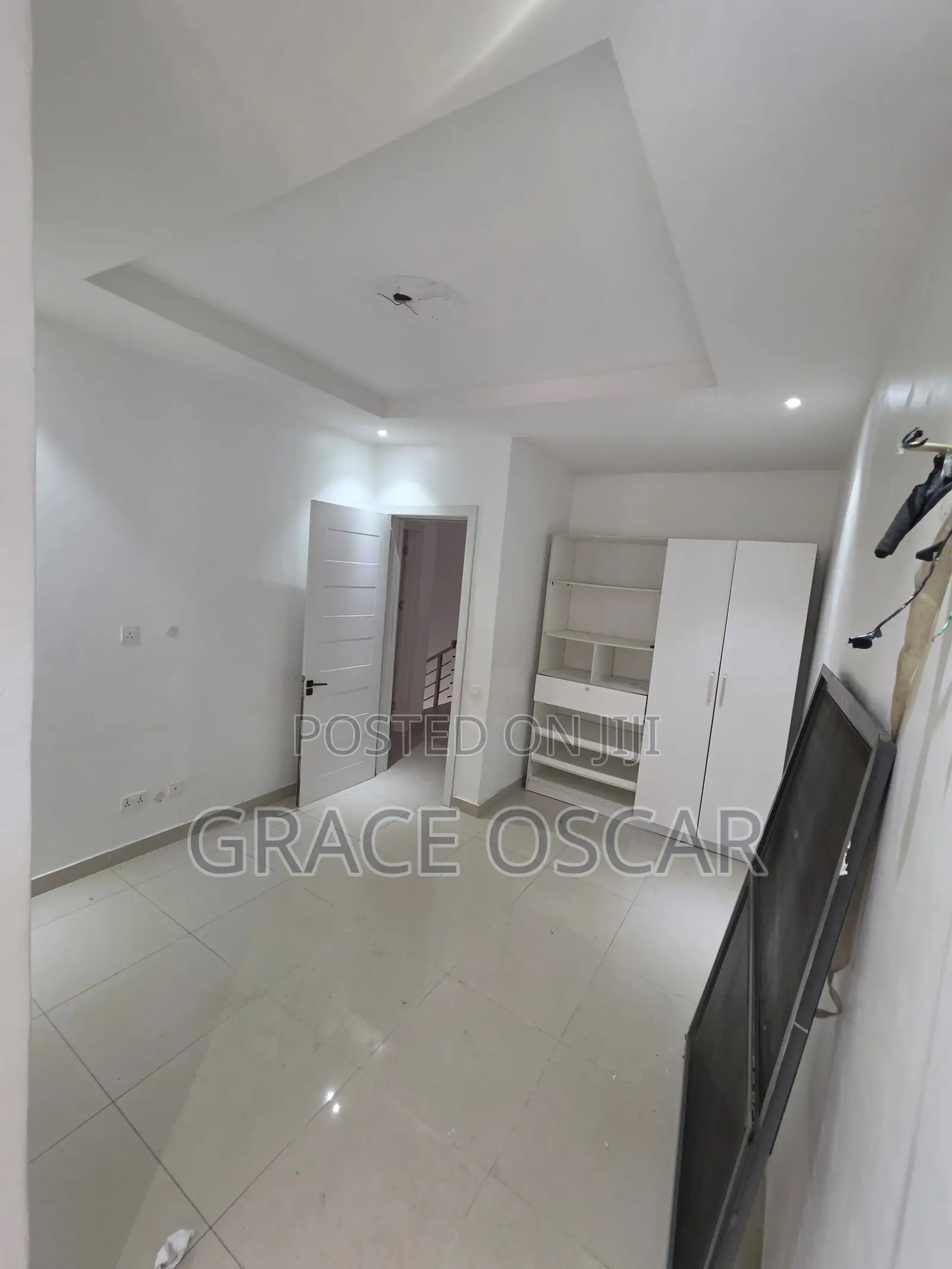 4bdrm Duplex in Ologolo for rent in Ologolo