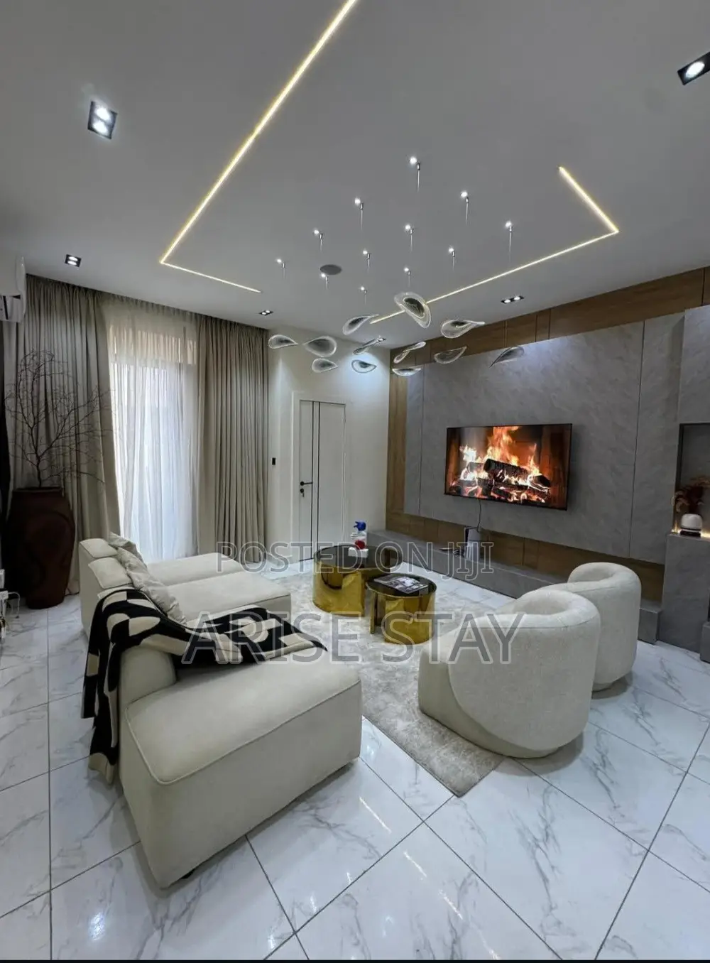 Cozy 1-Bedroom Shortlet With Private Cinema, Ps5 & Pool | Ologolo Lekk in Ologolo