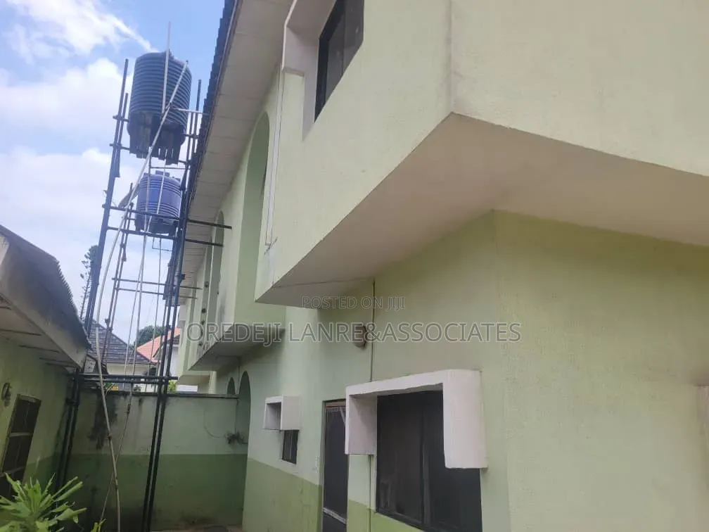 Uncommon 950sqm Sellable Half Way at Magodo Ph2 Estate 3m /SQM in GRA Phase 2 Shangisha