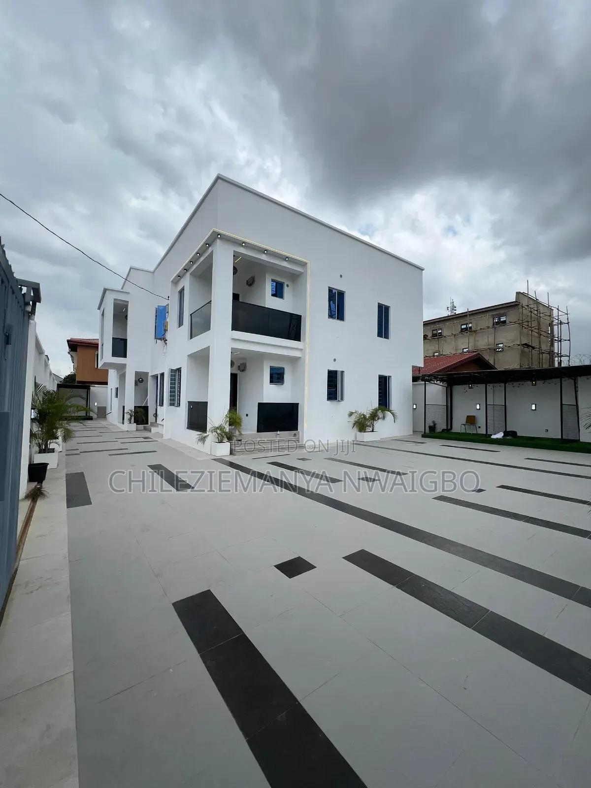 8bdrm Block of Flats in Ebute for sale in Ebute